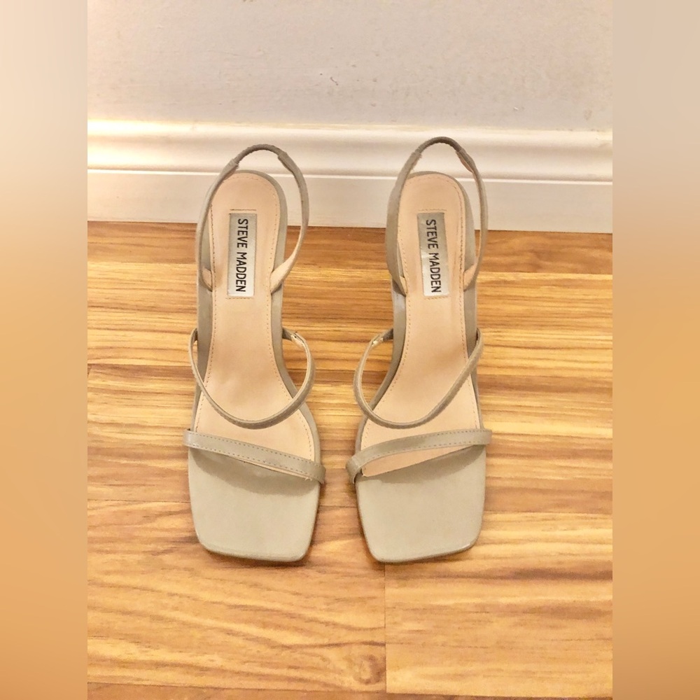 Steve Madden Gracey Nude Tan Strappy Open Toe Sandals size 8M - Picture 3 of 8